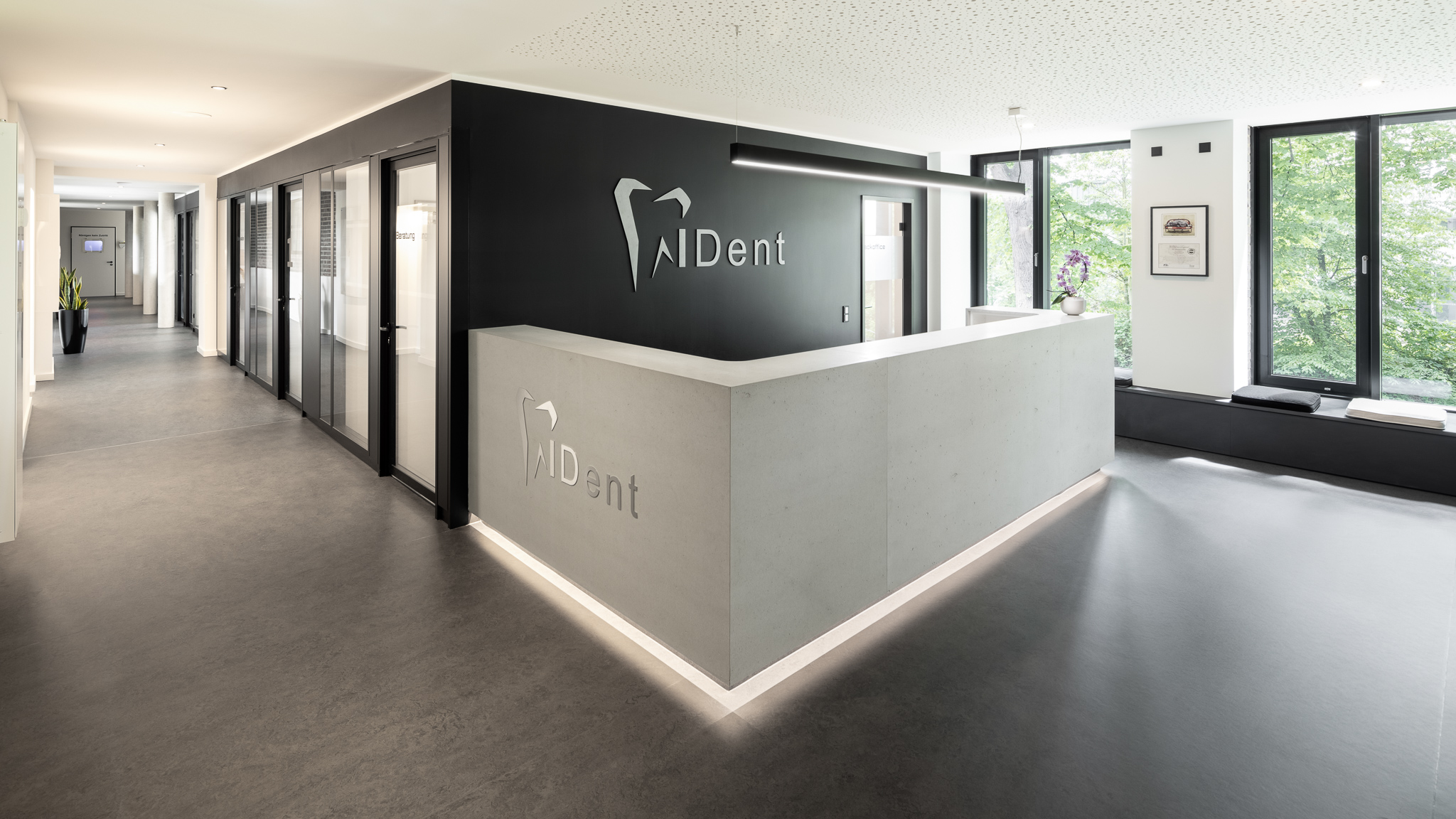 Ident Kassel Dentist Entrance
